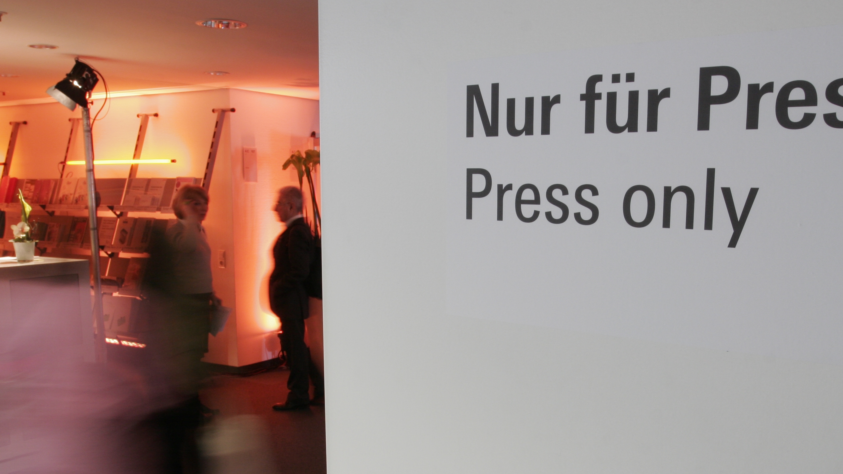 Press page stage